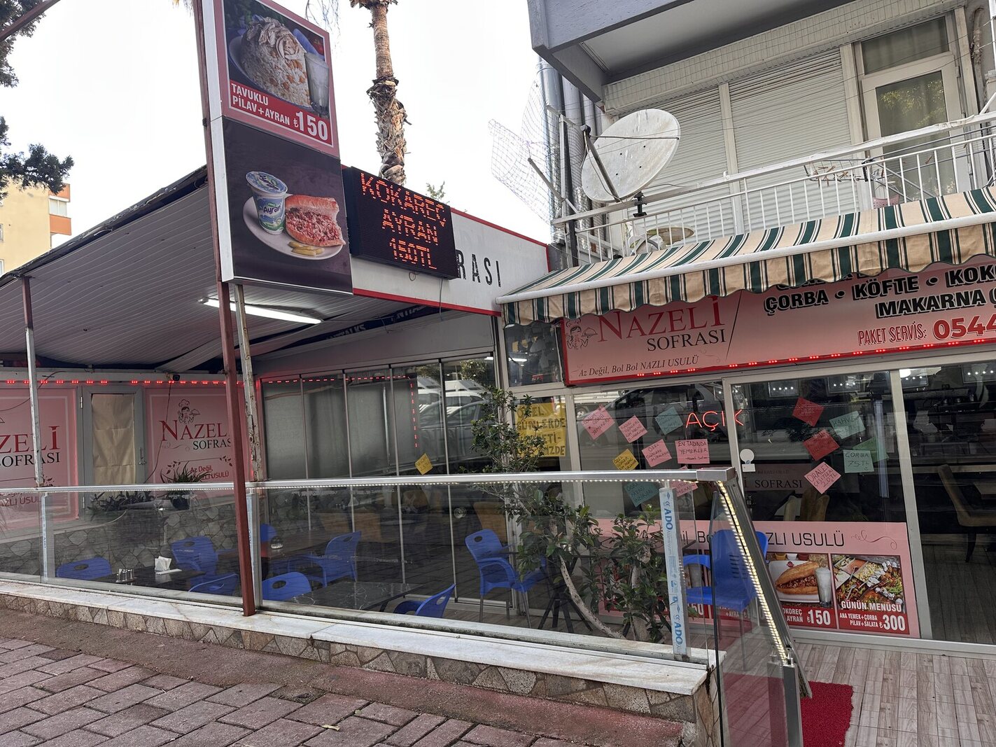 Nazeli Sofrası dış cephe yakından